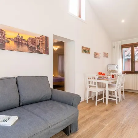 Apartamento Biennale 1585 Beta *